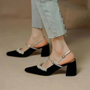 2023 Модная Женская обувь Нового стиля, Женская обувь на низком каблуке, Односложные Босоножки Baotou с пряжкой и ремешком, Пикантные Босоножки с жемчугом, Женская обувь