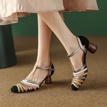 Phoentin/ Винтажные женские Босоножки с цветным блоком; Новинка лета 2023 года; Римские Туфли в Римском стиле из натуральной кожи на среднем каблуке с Т-образным ремешком; FT2501