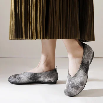 Новые лоферы, обувь для женщин, ретро-обувь без застежки, тонкие туфли из натуральной кожи 2023, Роскошная дизайнерская обувь для дам