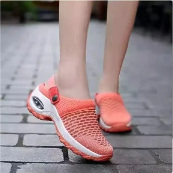 Новые спортивные дышащие сандалии Baotou на толстой подошве, летом носите женские тапочки на толстой подошве.
