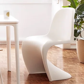 Пластиковый обеденный скандинавский стул с поддержкой спинки для пола, Складные стулья для балкона из смолы, Эргономичная мебель для гостиной Silla Nordica